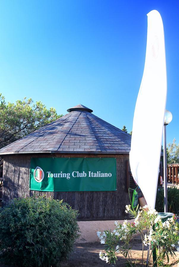 Touring Club Italiano - La Maddalena Hotel Екстериор снимка