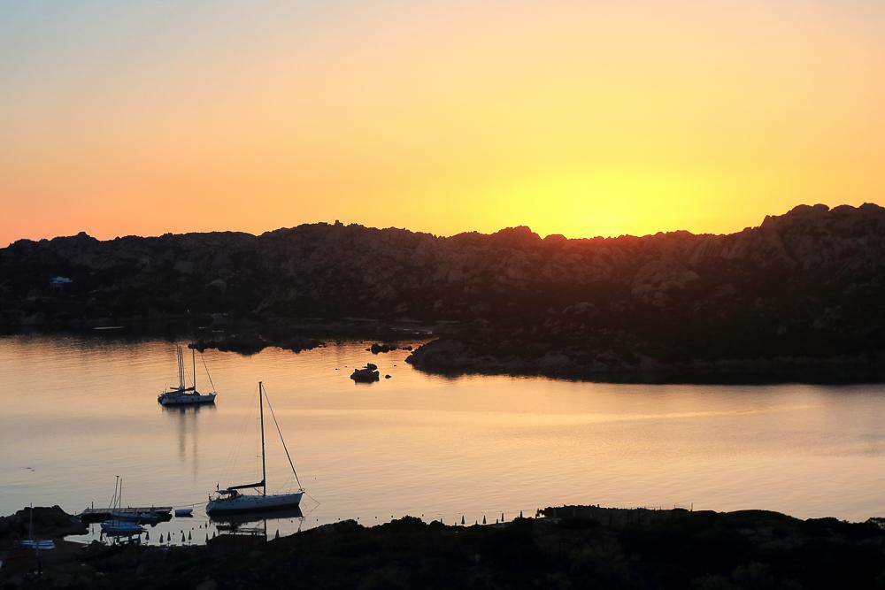 Touring Club Italiano - La Maddalena Hotel Екстериор снимка